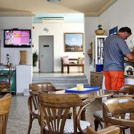 Hotel apartamentowy Blue Bay Village