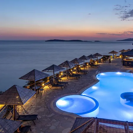 Апарт-отель Blue Bay Village 4*